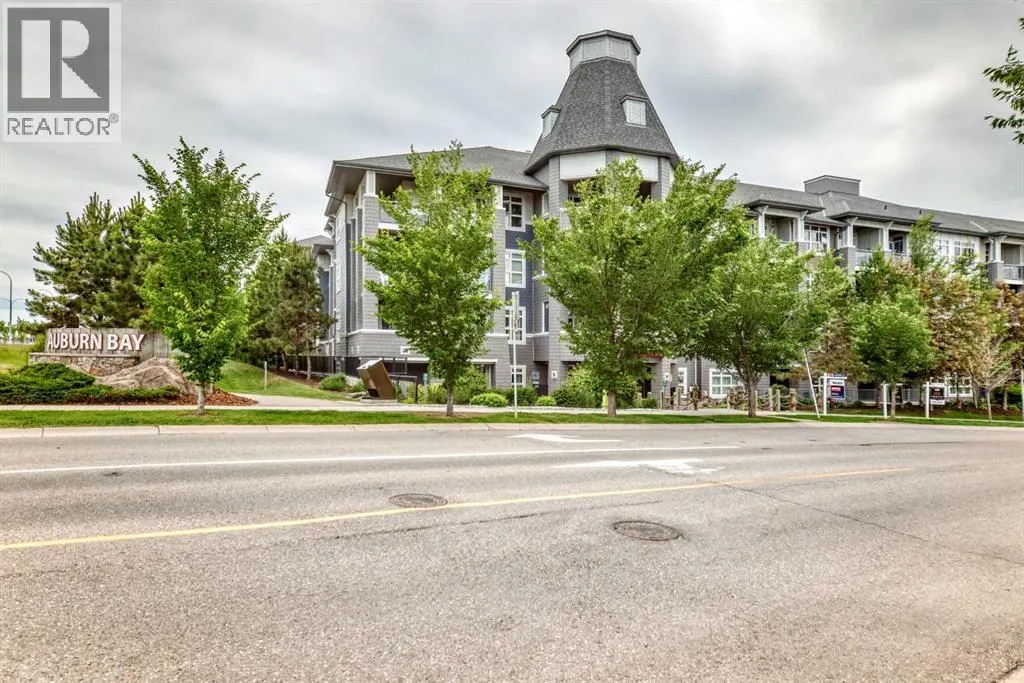 231, 25 Auburn Meadows Avenue SE