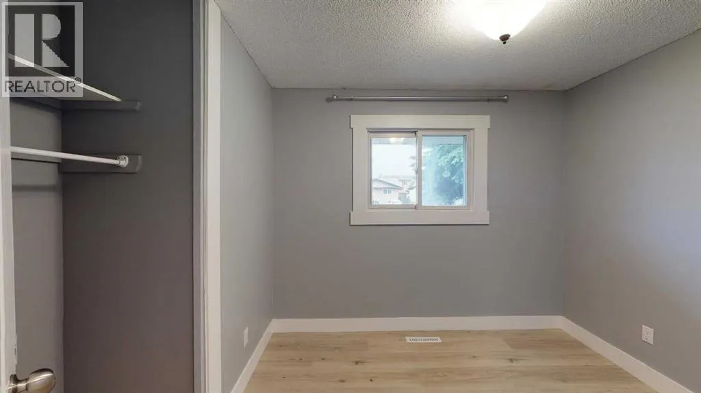 4 Mcleod Street