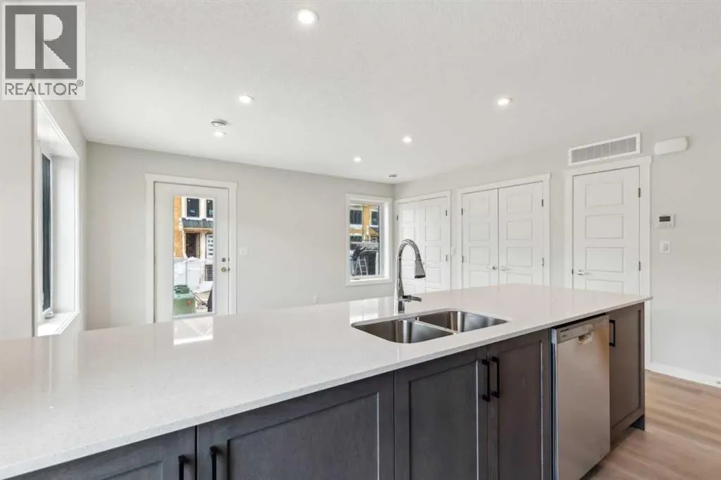101, 63 Belmont Passage SW