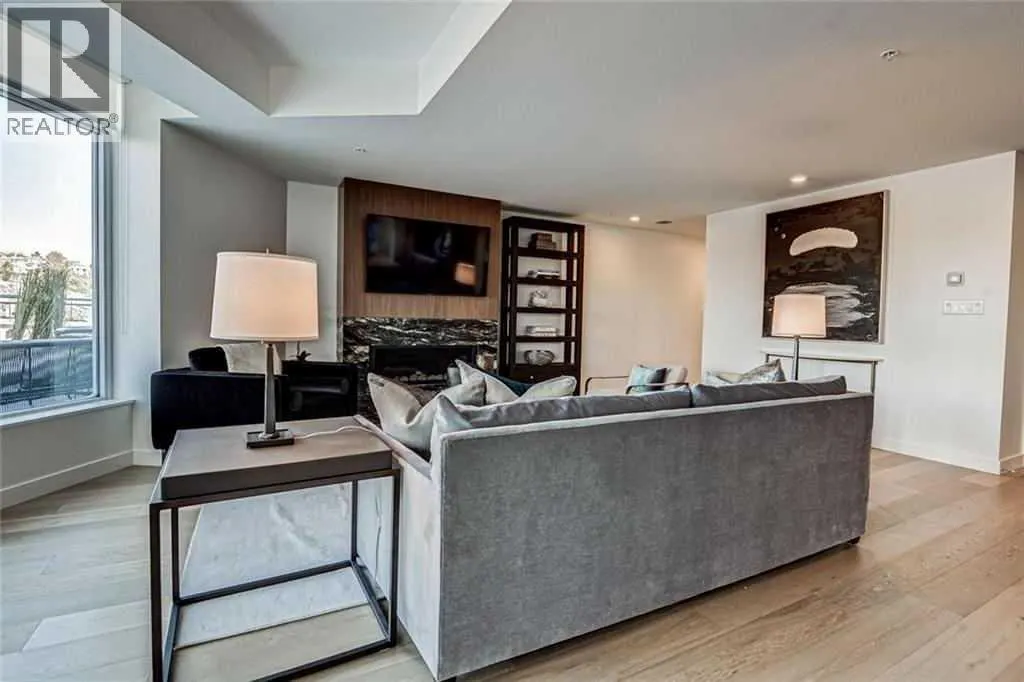 501, 128 Waterfront Court SW