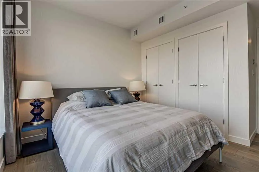 501, 128 Waterfront Court SW