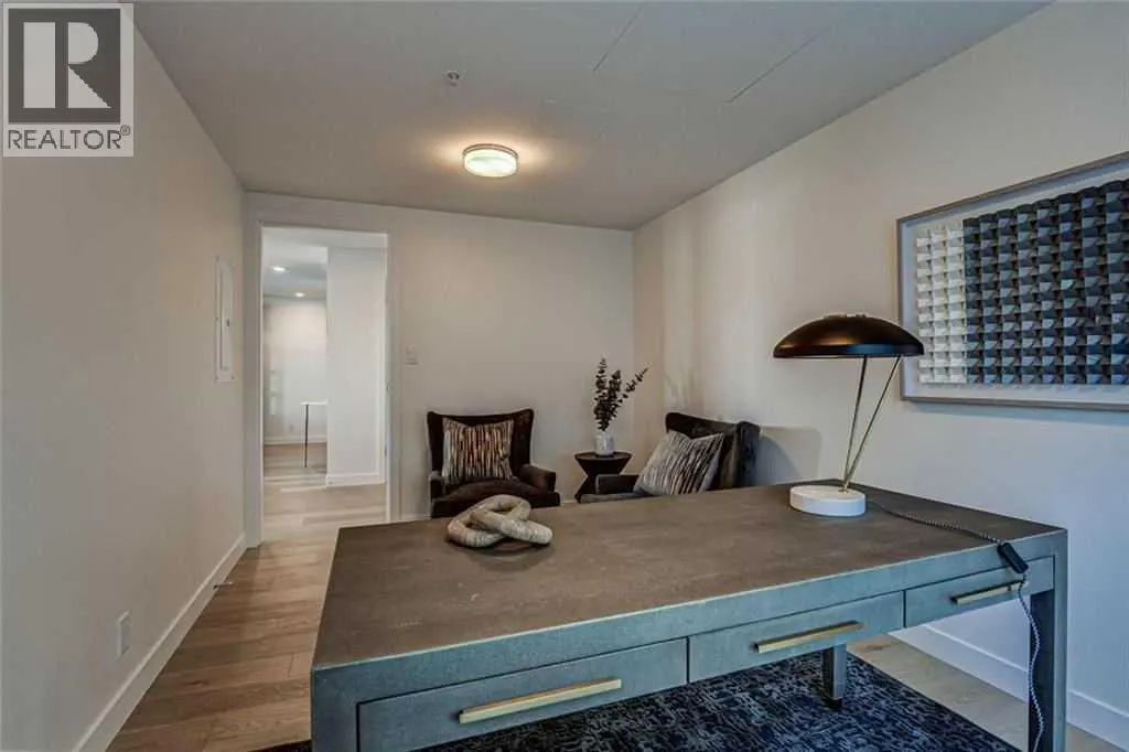 501, 128 Waterfront Court SW