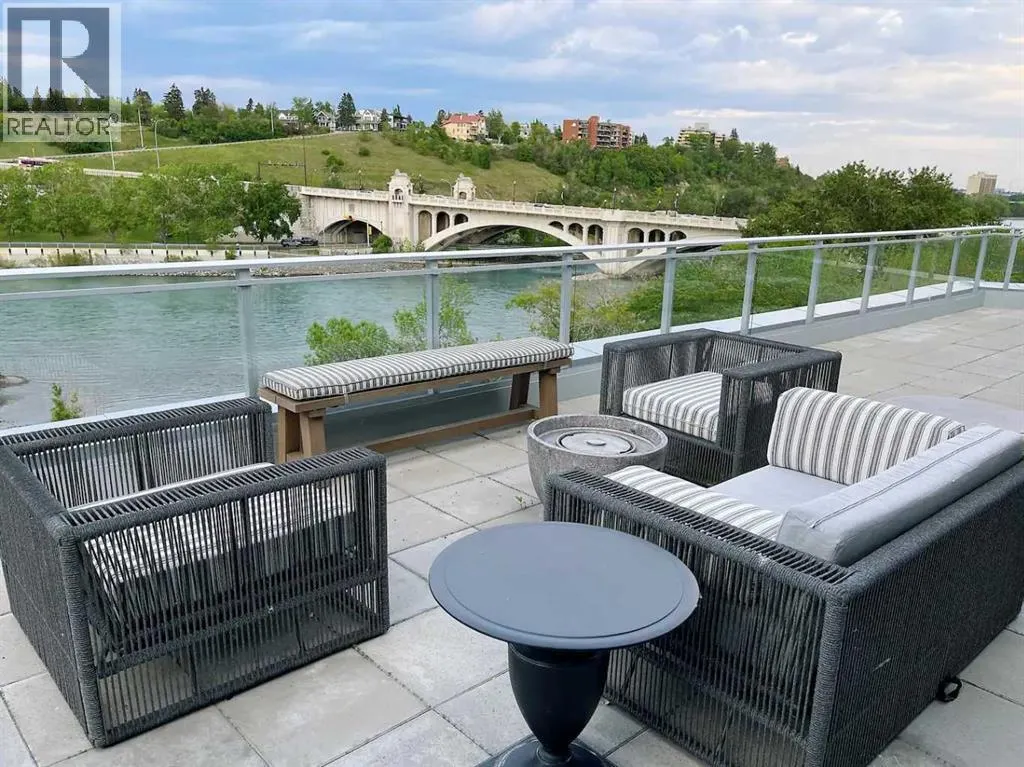 501, 128 Waterfront Court SW