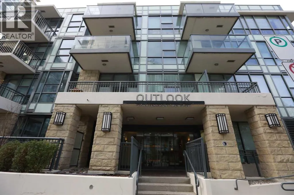 304, 51 Waterfront Mews SW