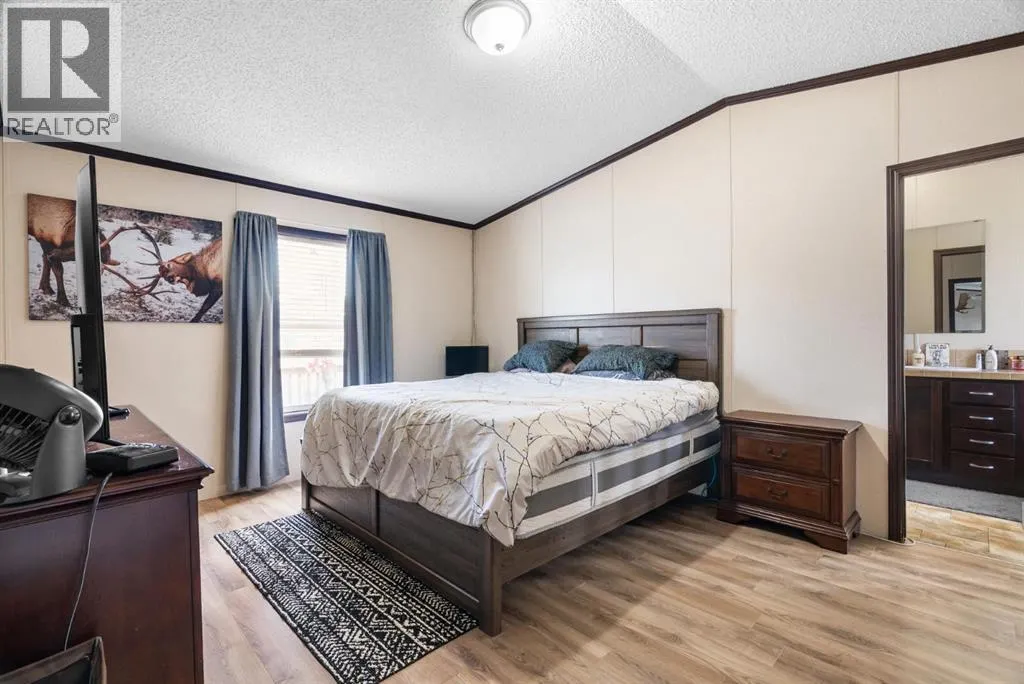 360 GRENFELL Crescent