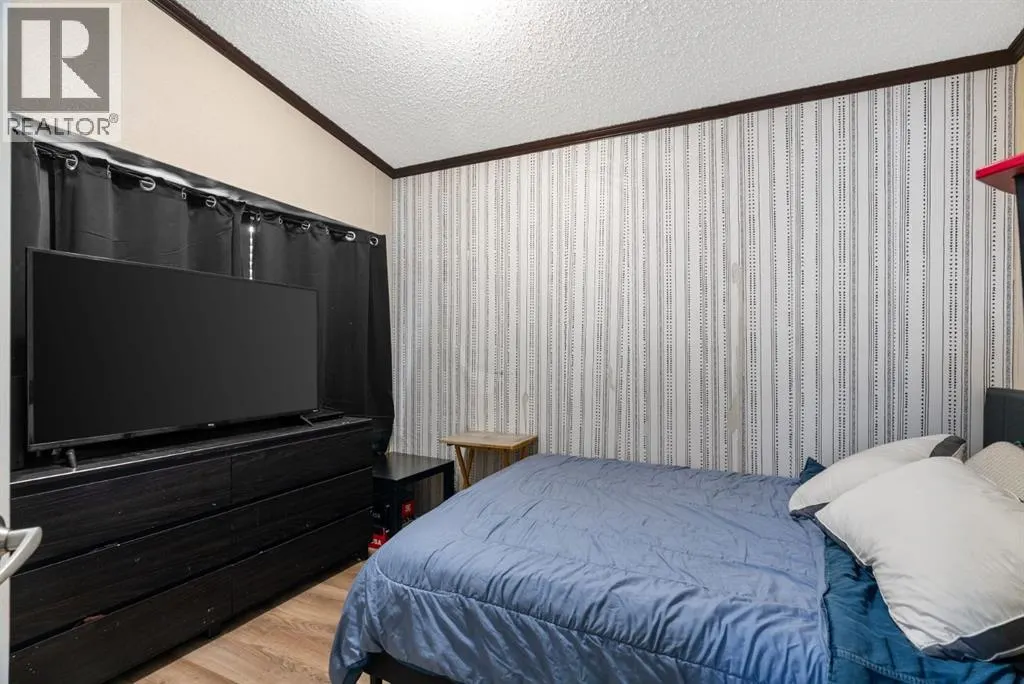 360 GRENFELL Crescent