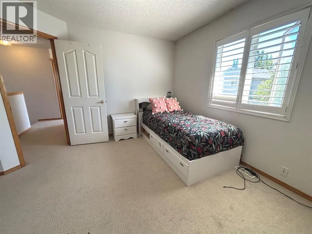 513 Sierra Madre Court SW