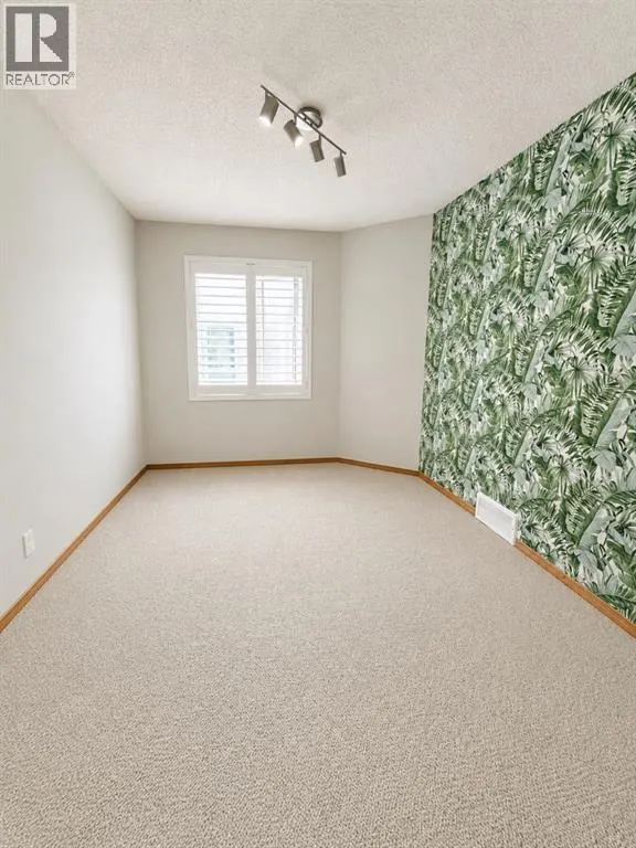 513 Sierra Madre Court SW