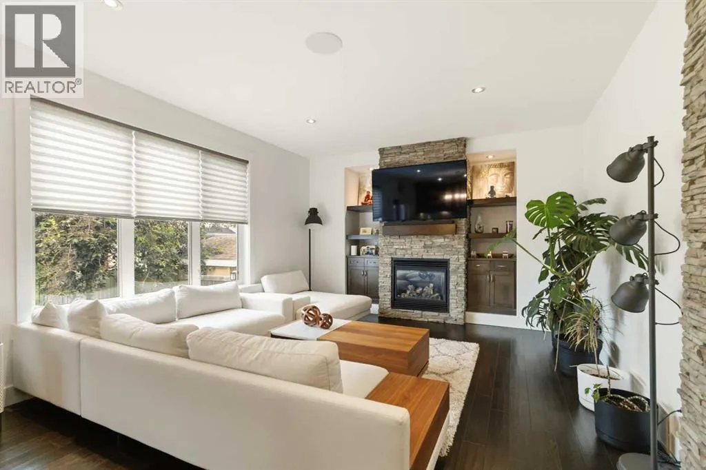 100 Dakin Drive