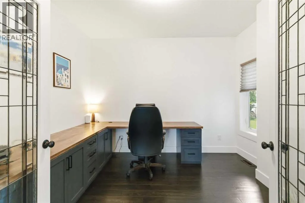 100 Dakin Drive