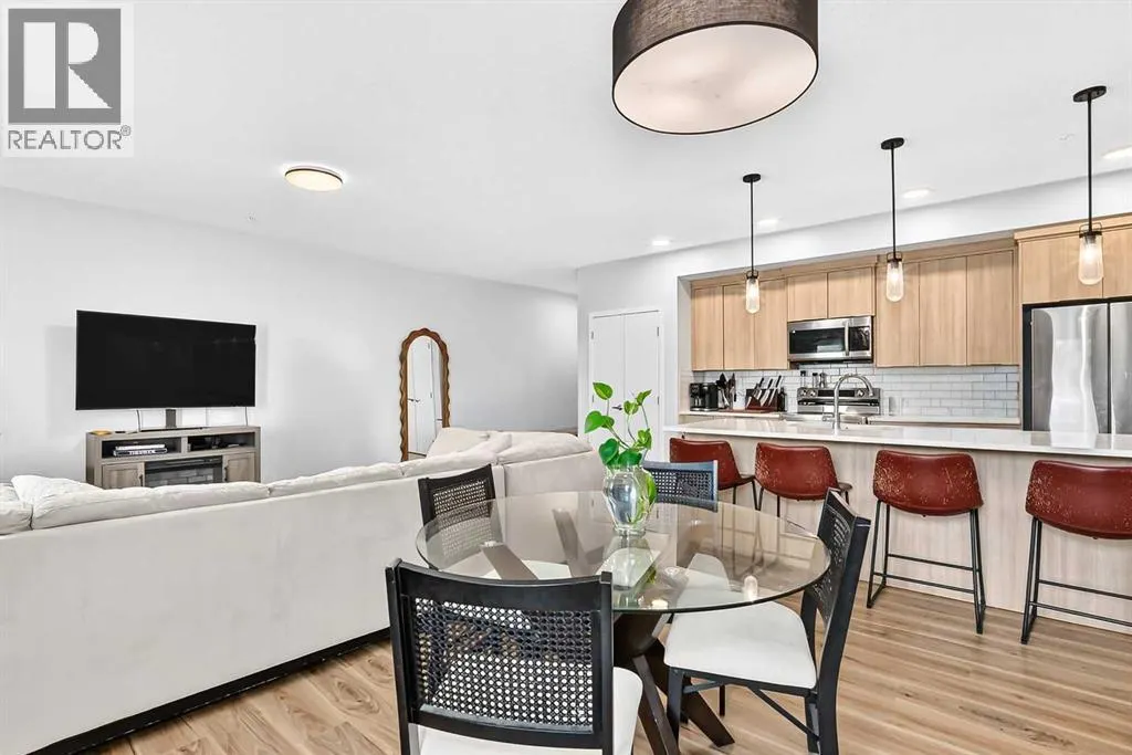 3208, 220 Seton Grove SE