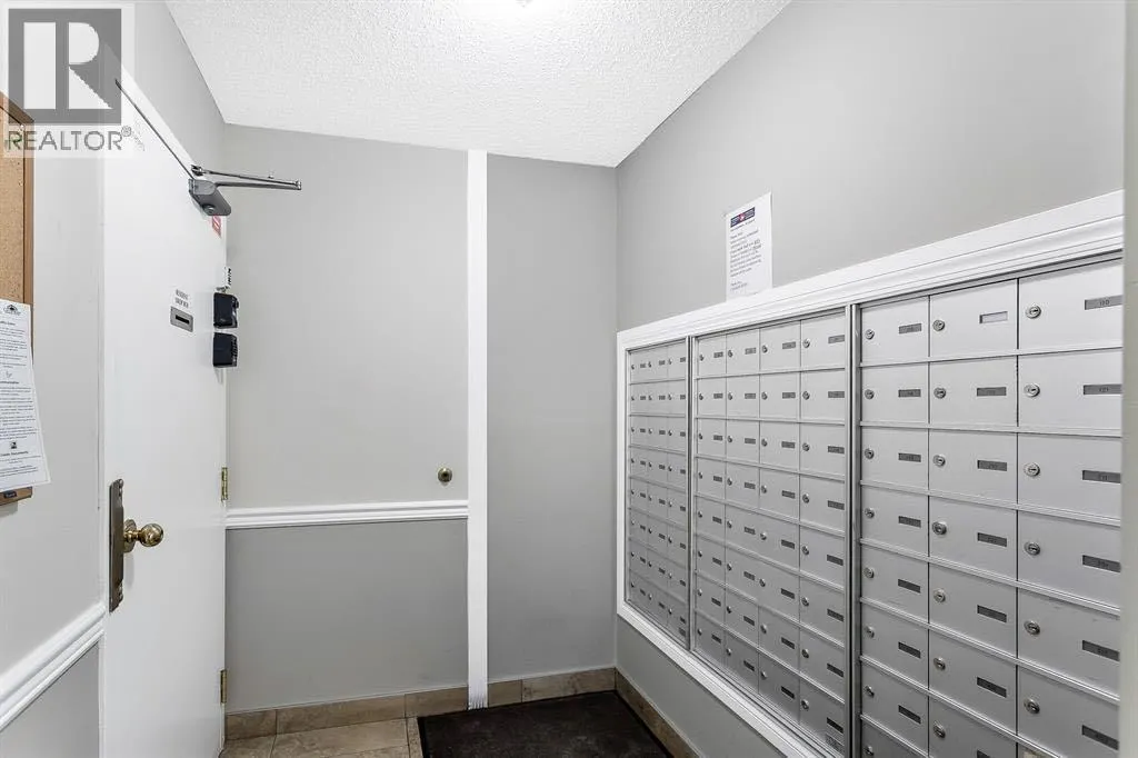 305, 290 Shawville Way SE