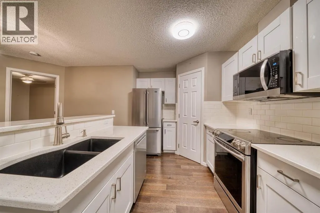 305, 290 Shawville Way SE