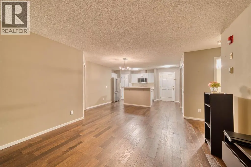 305, 290 Shawville Way SE