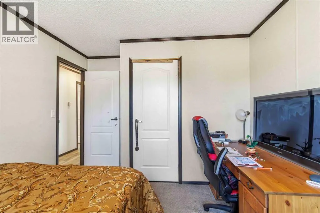 185 Grey Crescent