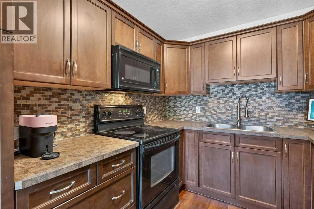 20 McKinley Road SE