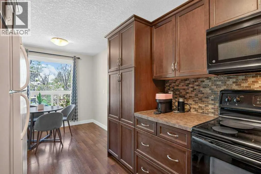 20 McKinley Road SE
