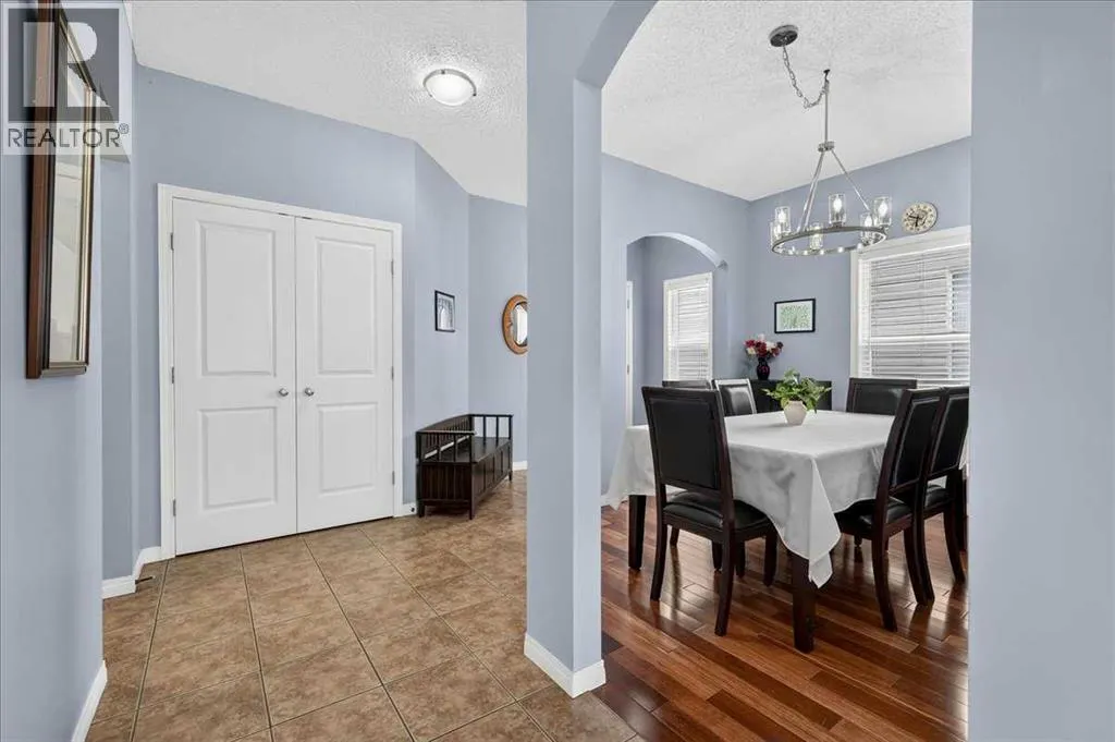 18 Copperstone Drive SE