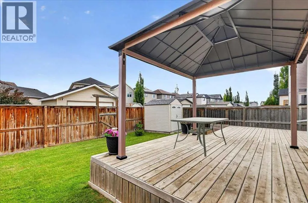 18 Copperstone Drive SE