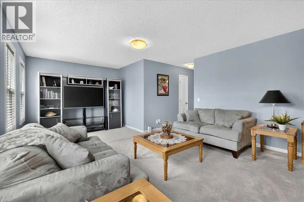 18 Copperstone Drive SE