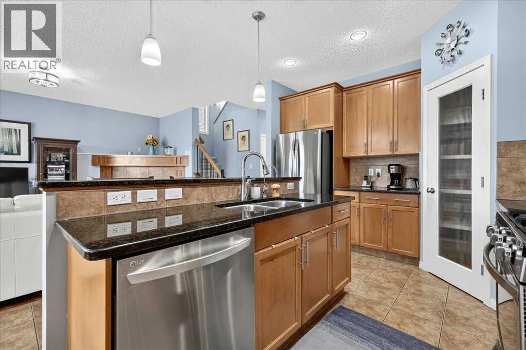 18 Copperstone Drive SE