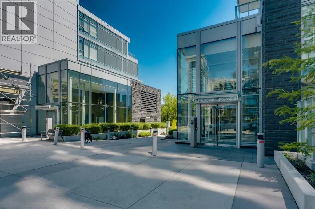 806, 118 Waterfront Court SW