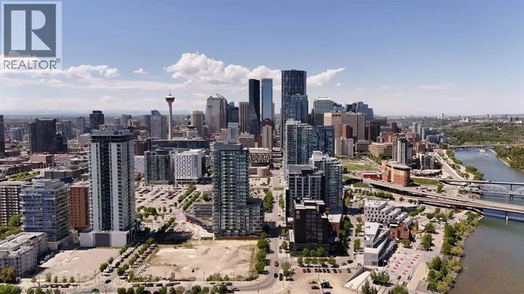 806, 118 Waterfront Court SW