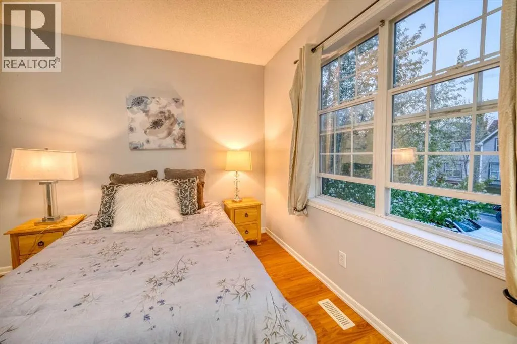 81 Prestwick Avenue SE