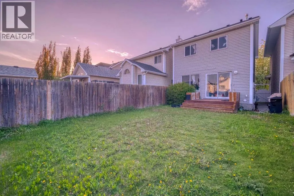 81 Prestwick Avenue SE