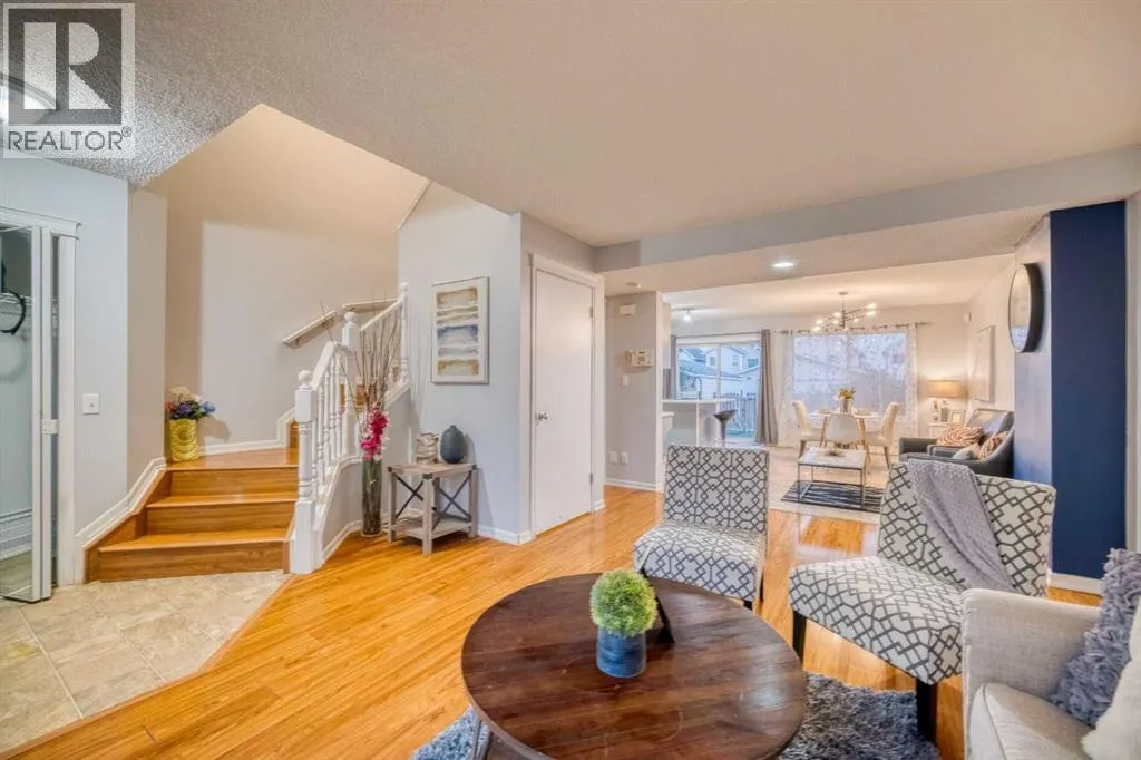 81 Prestwick Avenue SE
