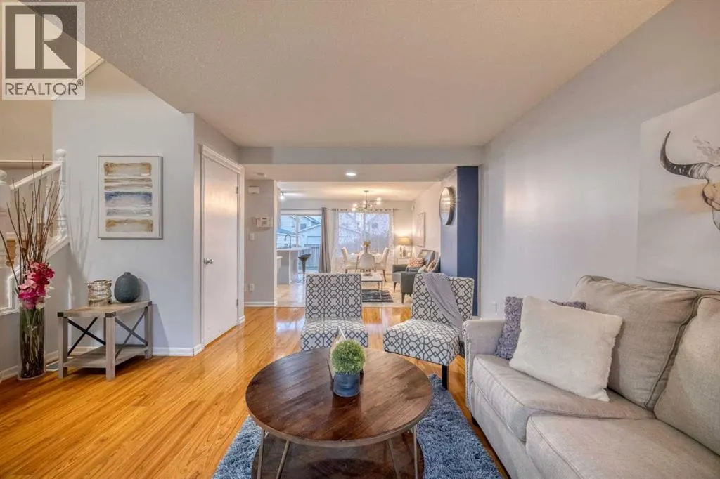 81 Prestwick Avenue SE