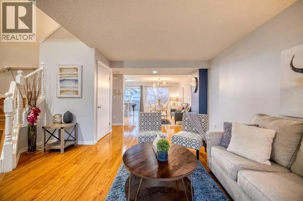 81 Prestwick Avenue SE