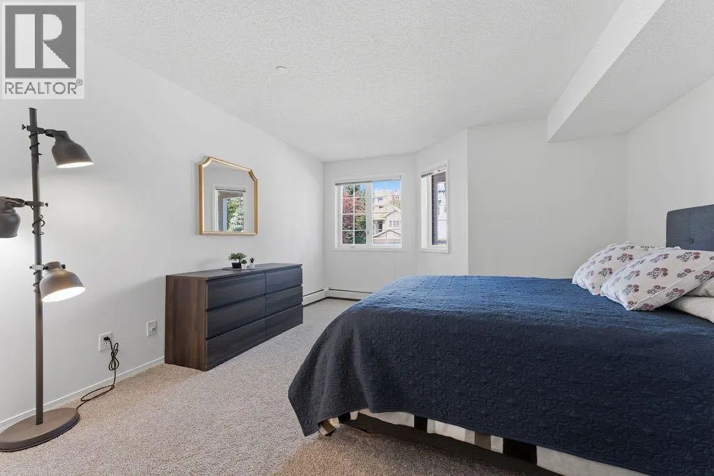 1210, 1210 Sienna Park Green SW