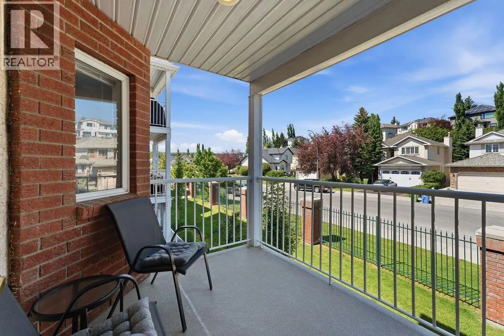 1210, 1210 Sienna Park Green SW