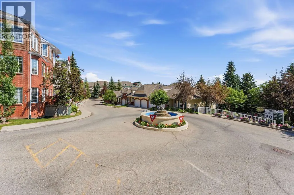 1210, 1210 Sienna Park Green SW