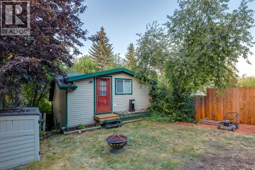 380 SHAWCLIFFE Circle SW