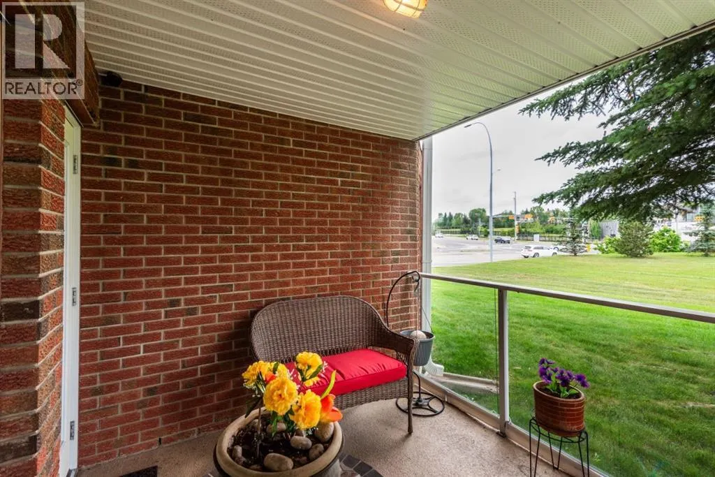 1114, 1818 Simcoe Boulevard SW