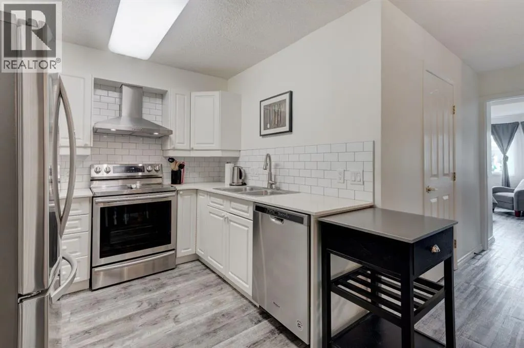 1114, 1818 Simcoe Boulevard SW