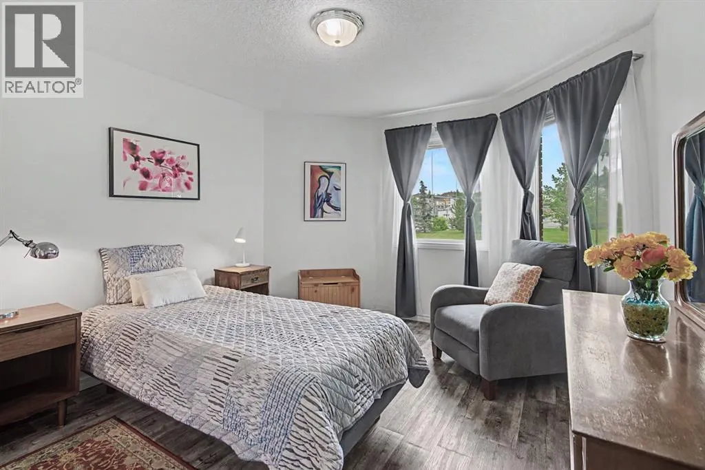 1114, 1818 Simcoe Boulevard SW
