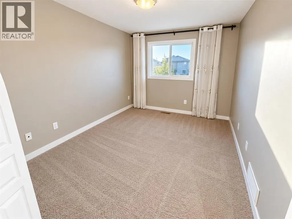 7, 205 Silkstone Road W