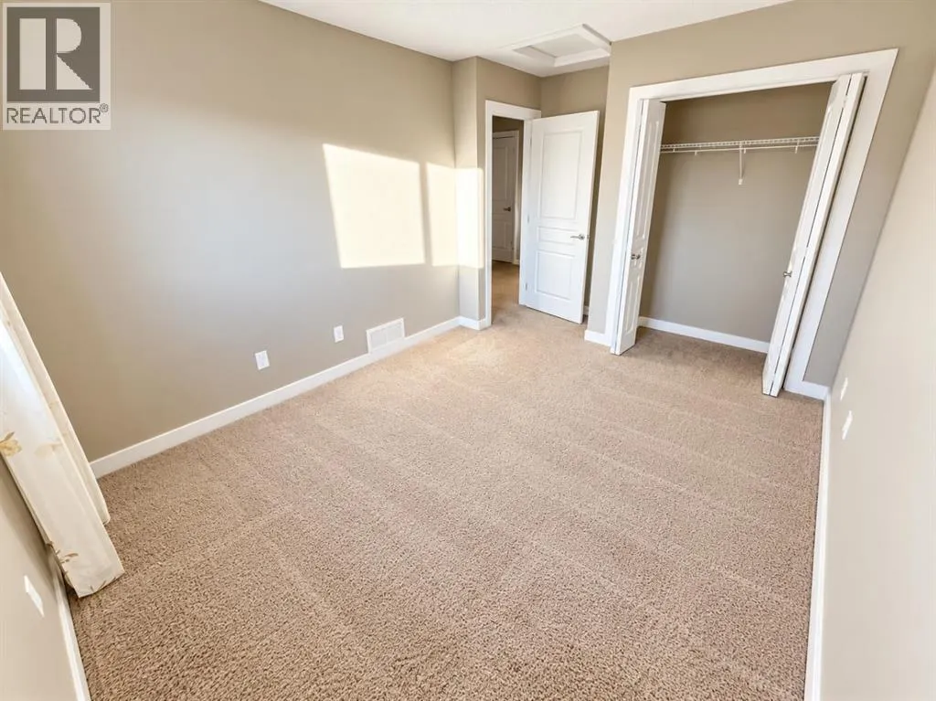 7, 205 Silkstone Road W