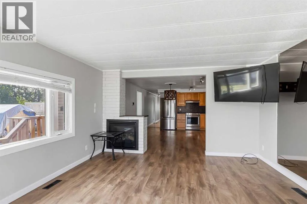 240 Grandview Crescent