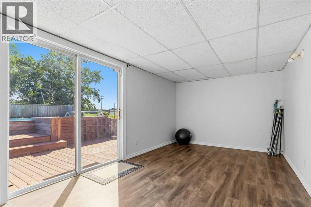240 Grandview Crescent