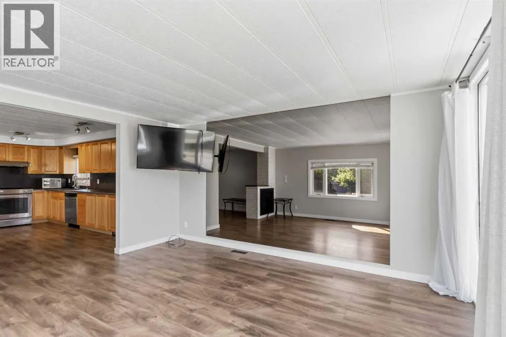 240 Grandview Crescent