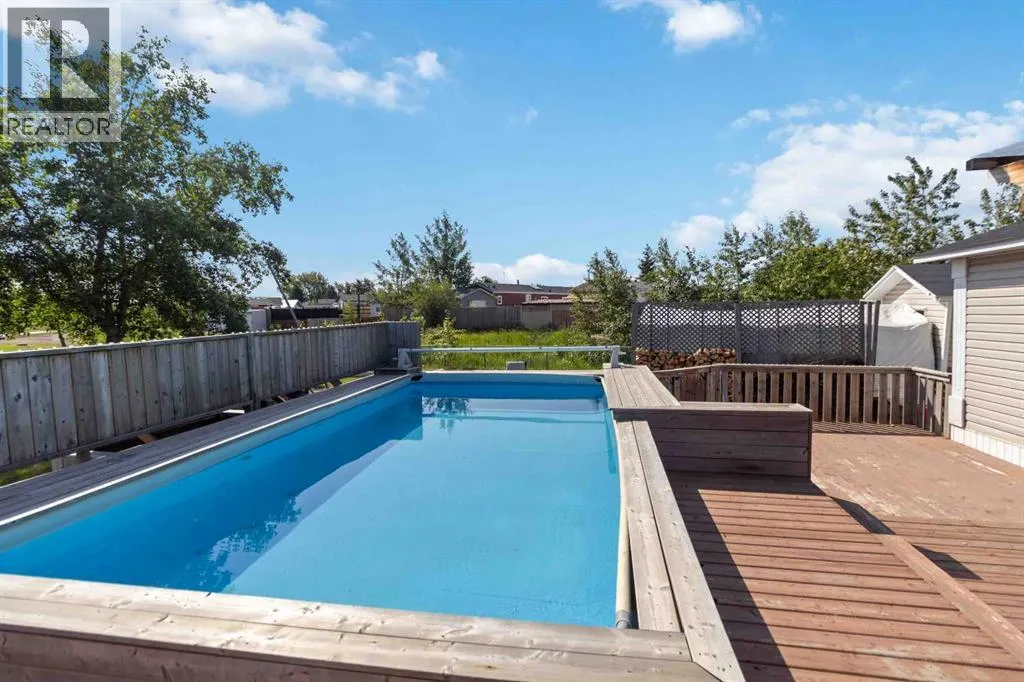 240 Grandview Crescent