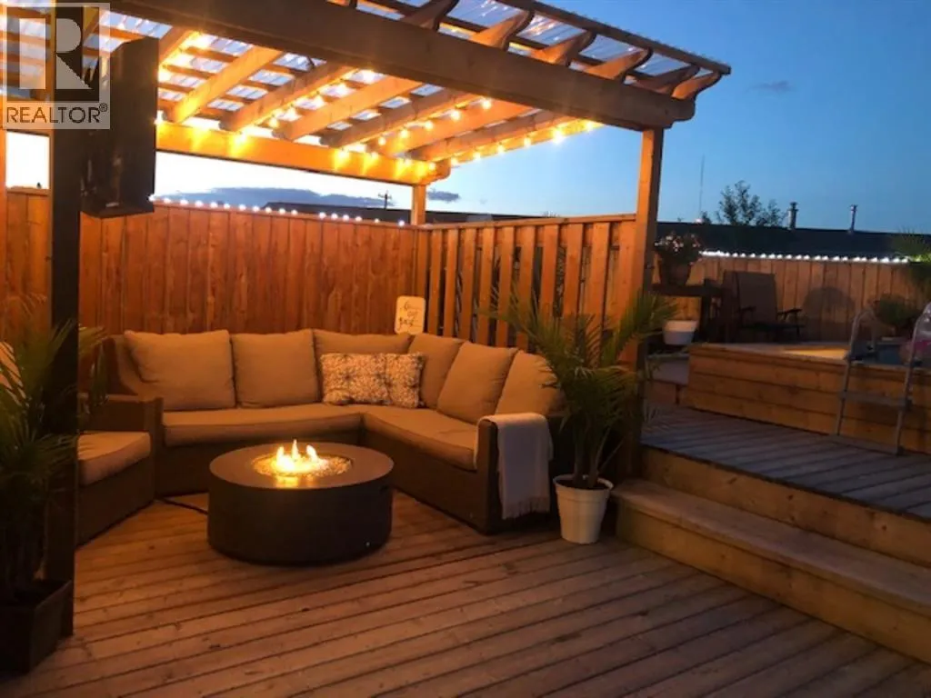 240 Grandview Crescent