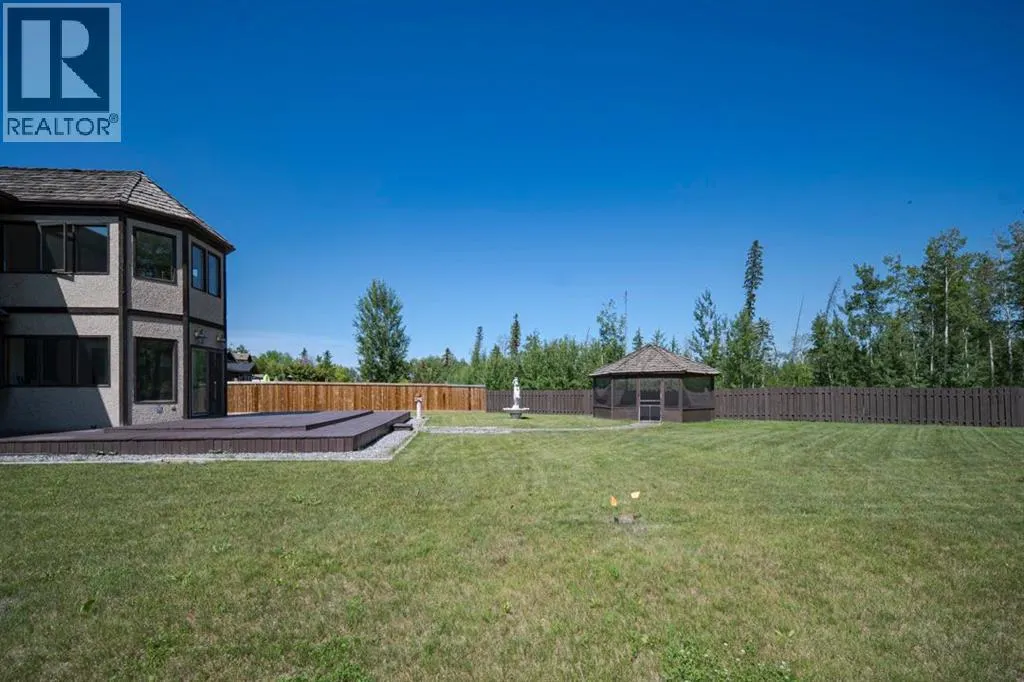 118 Dickins Close