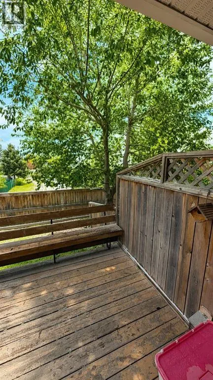12 Shawbrooke Court SW