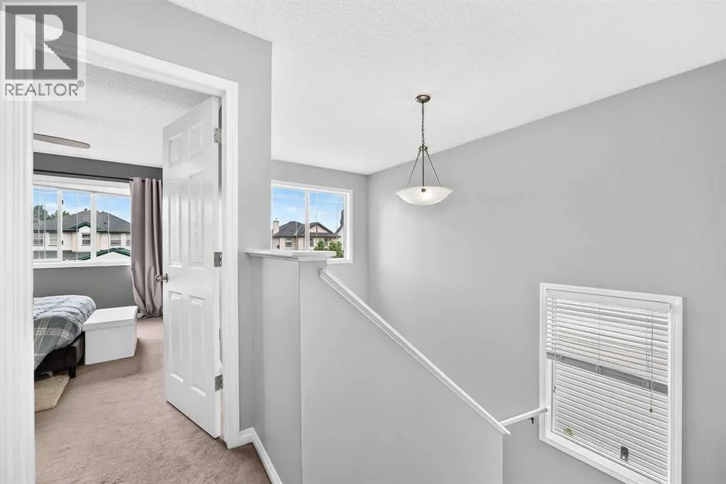 53 Everhollow Park SW