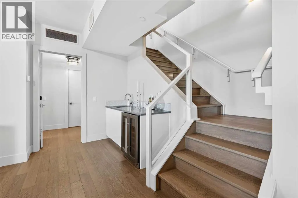 101, 23 Mahogany Circle SE